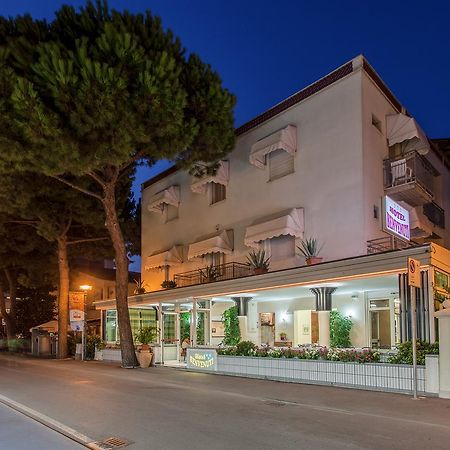 Hotel Benvenuti Gatteo a Mare Exterior photo